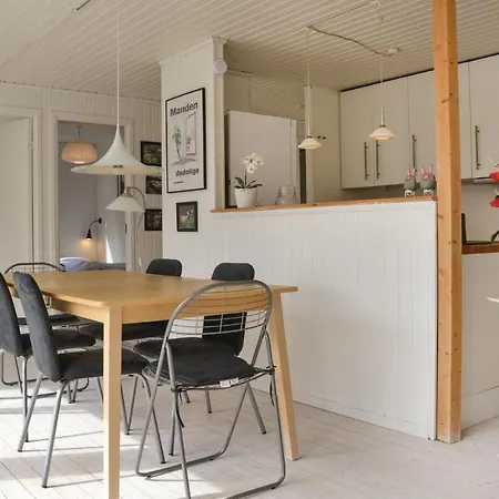 Three-bedroom Holiday In *