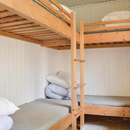 Three-bedroom Holiday In Tatil Evi *
